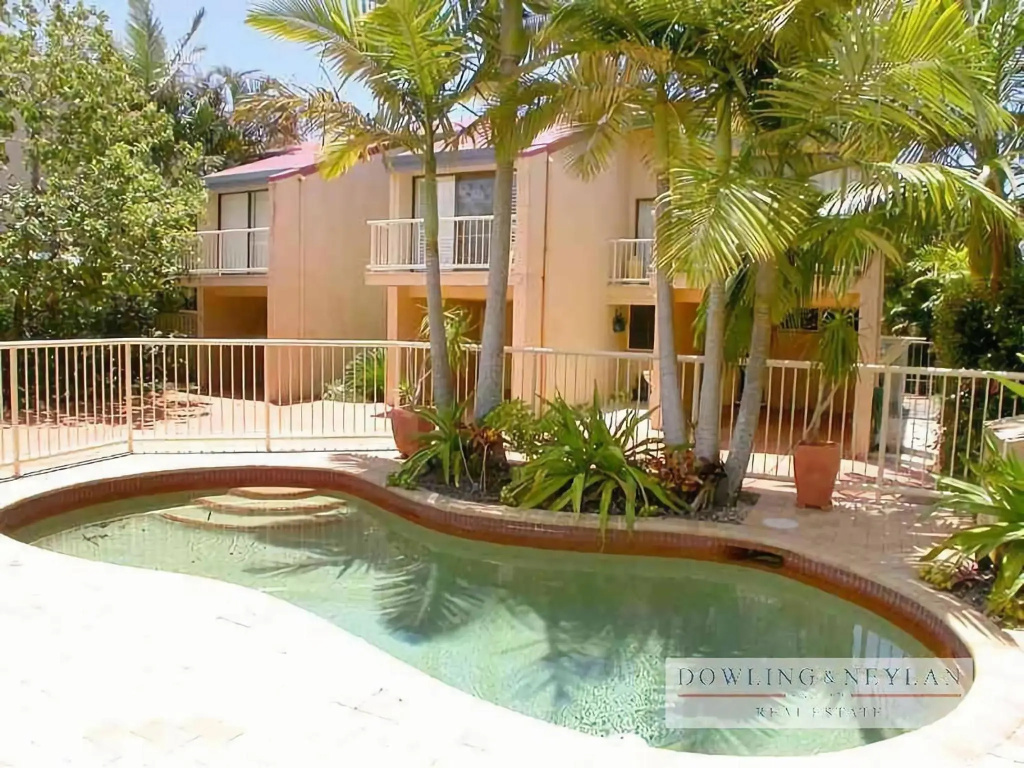 Peza Place 3 Peza Court 5