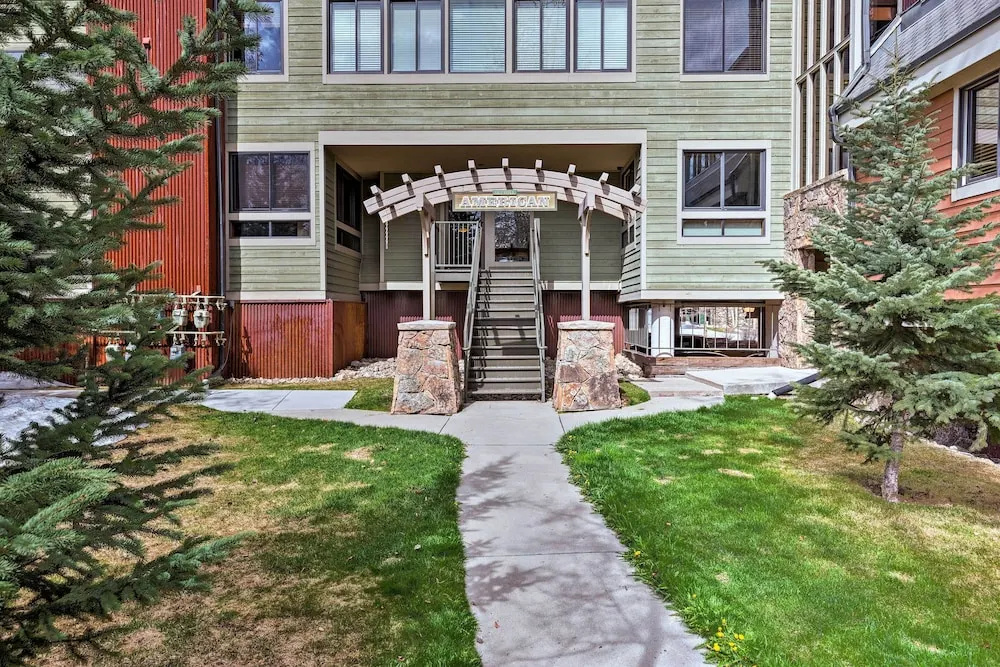 Walk to Gondola & Main St: Peak 9 Condo w/ Balcony
