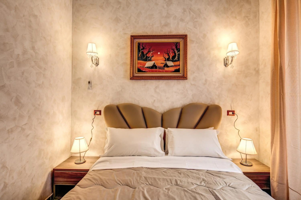 Amici Guesthouse — 5