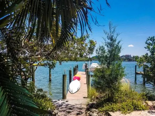 Beach & Waterfront