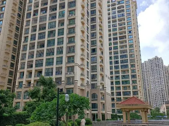 Beihai Yigui Youth Hostel (Wanda Plaza Wuyue Plaza Branch)