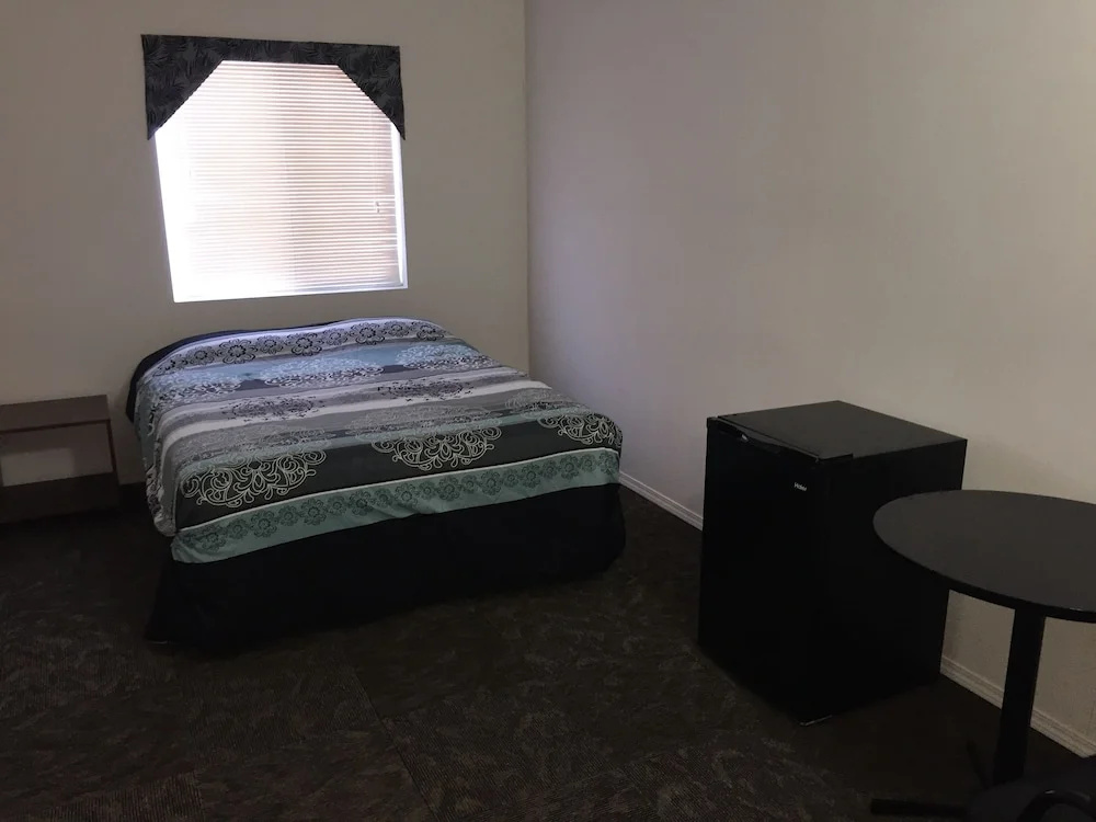 Economy Double room (full double bed)