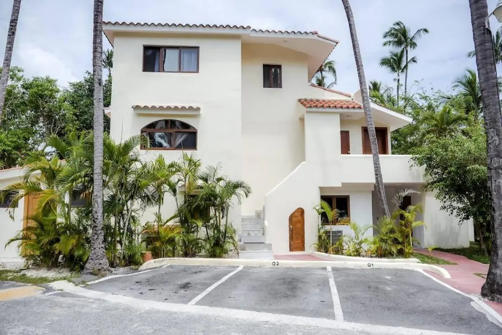 2.EUROCARIBE SUITES PUNTA CANA BEACH LOS CORALES pool wifi 2 min from the beach