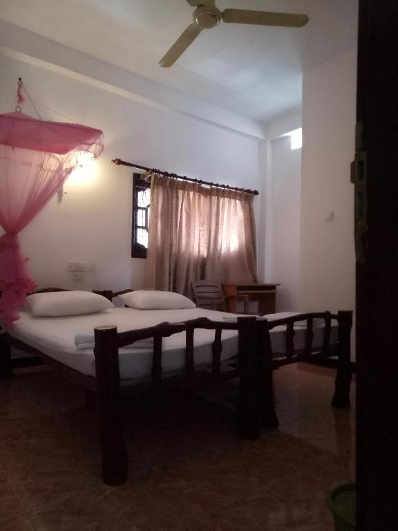 Happy Bay Guest House And Restaurant