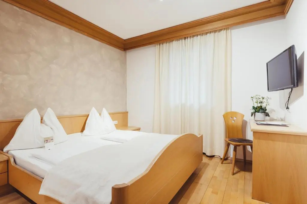 Economy Double room (full double bed)