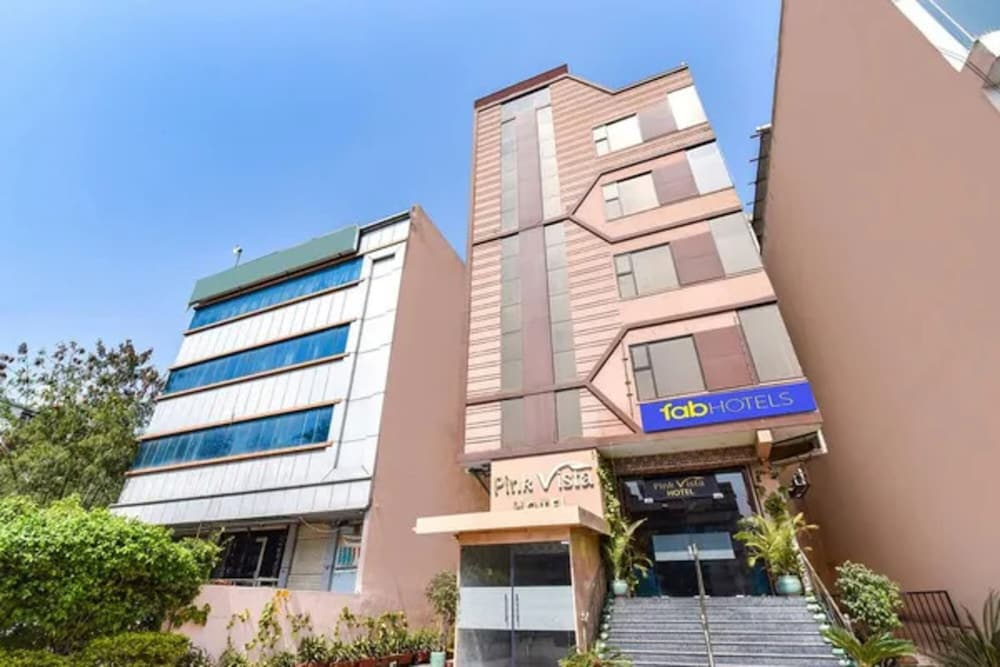 Fabhotel Pink Vista