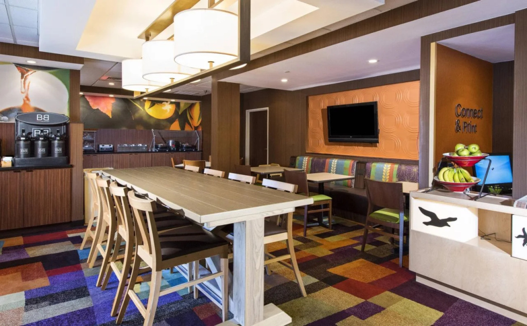 Food & Beverage
