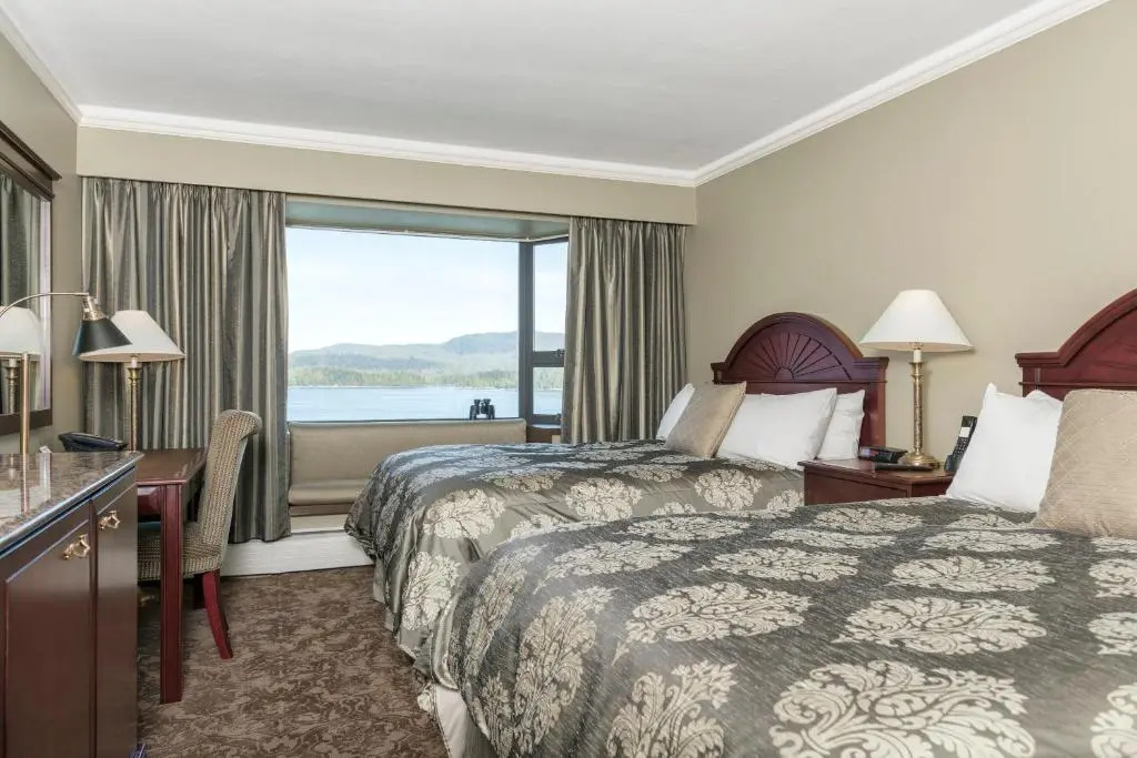 Standard Quadruple room with sea view