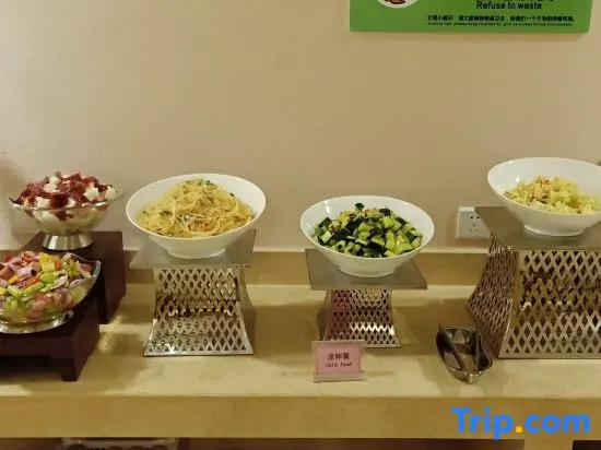 Food & Beverage