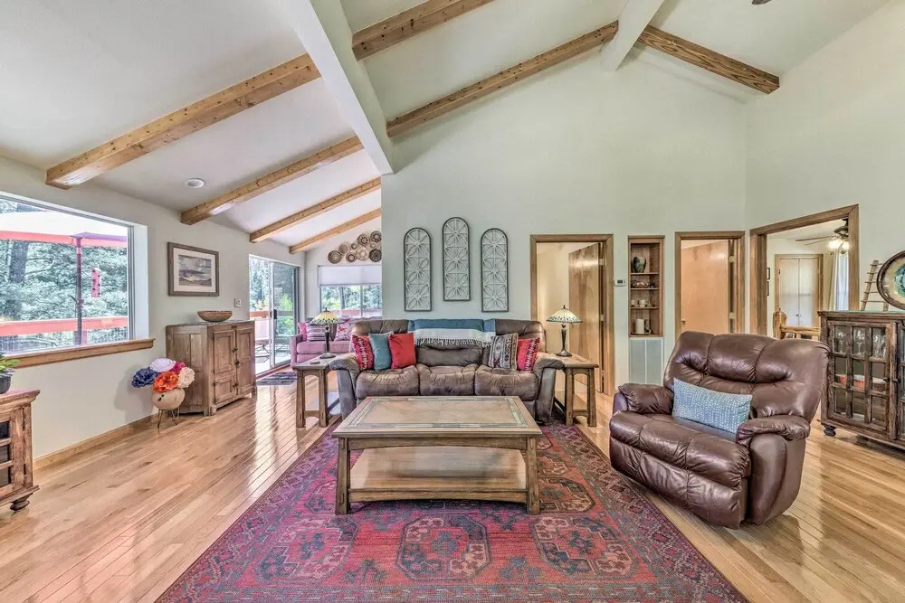 Cloudcroft Cabin w/ Deck < 2 Mi to Downtown! - фото 2