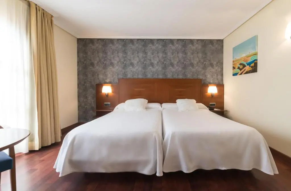 Hotel Nuevo Torreluz - Chambres