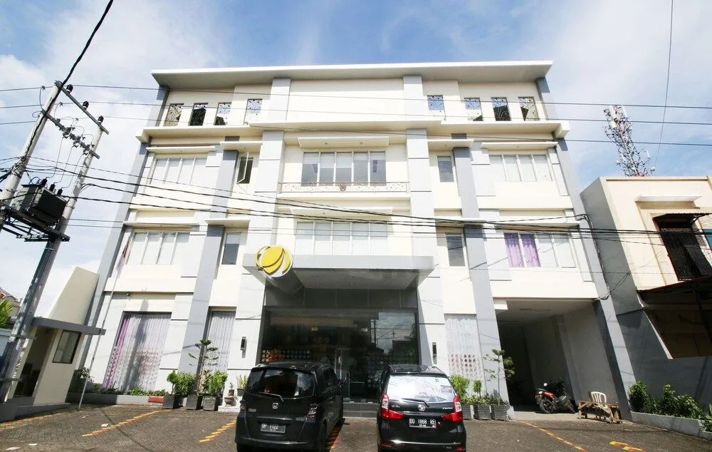 Airy Panakkukang Ance Daeng Ngoyo 8A Makassar