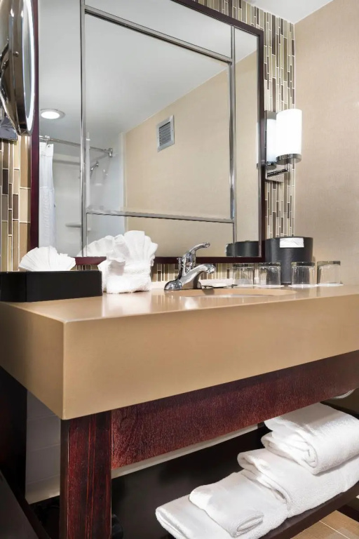 Crowne Plaza Resort Asheville by IHG - Chambres