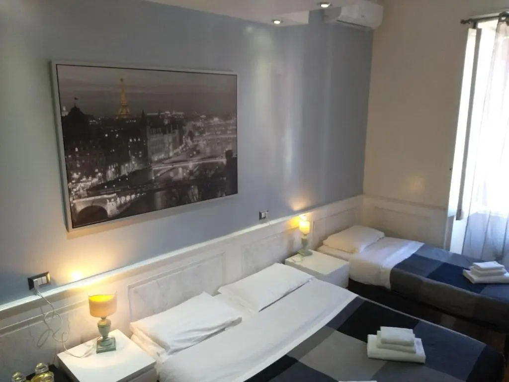 Standard Quadruple room