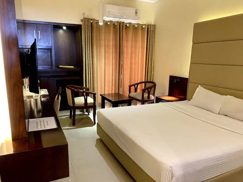 Royal room
