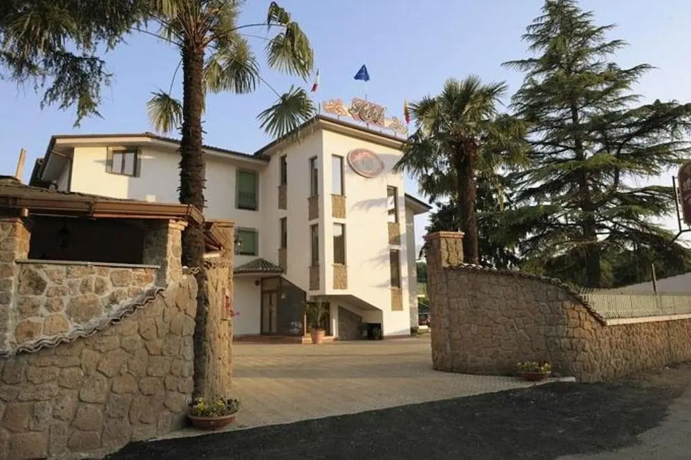 Hotel photo 1