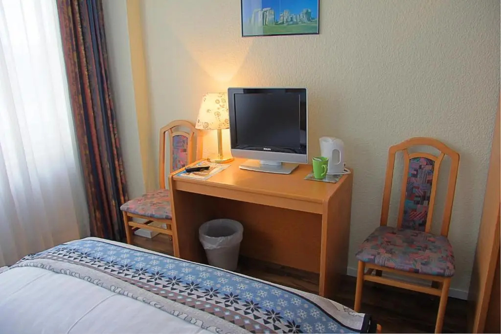 Comfort room