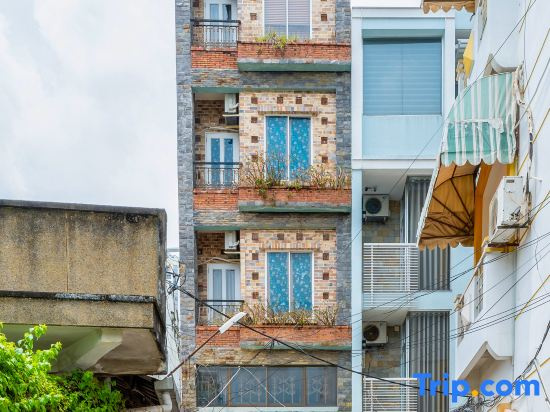 Memories Stay Ho Hao Hon - Bright Balcony Studio with City View near Ben Thanh Market