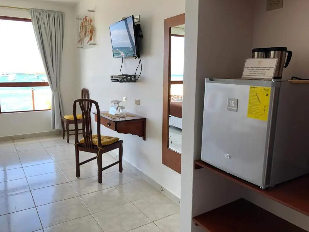 一睡房標準雙人房，配備雙人床