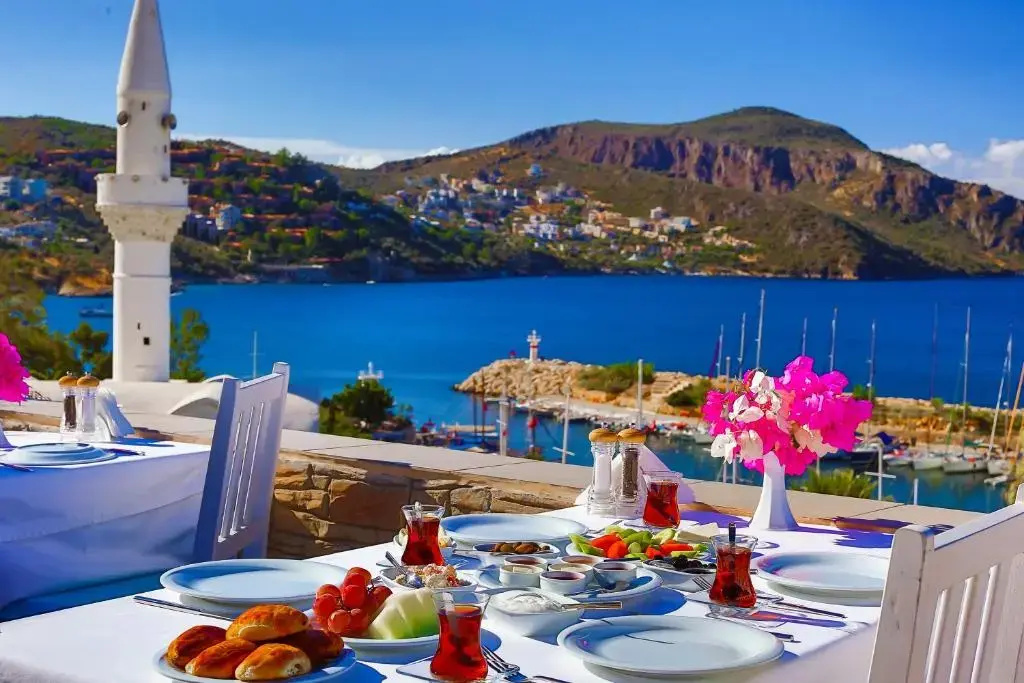 Beach & Waterfront