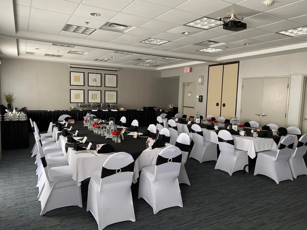 Holiday Inn Express & Suites Belleville by IHG - Général