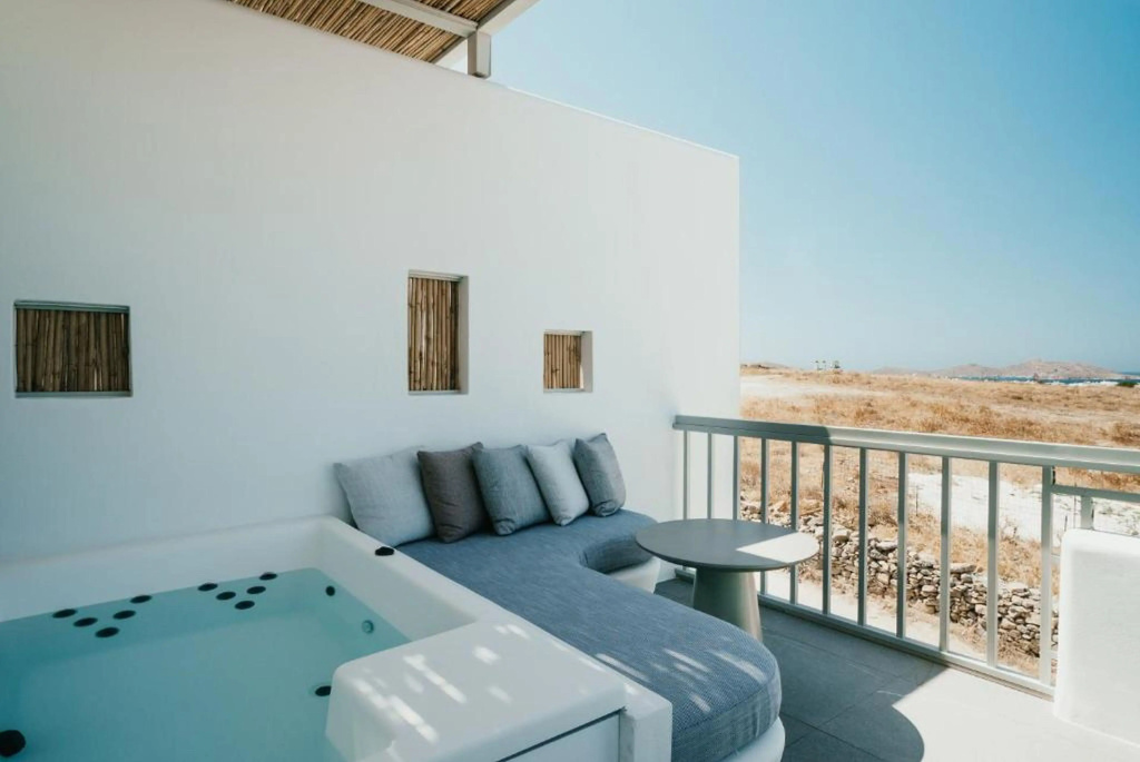 Mr and Mrs White Paros Suites and more