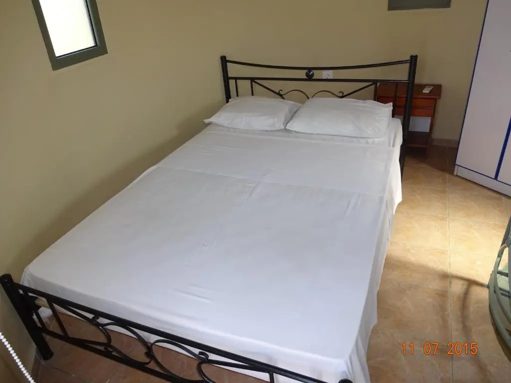 Marina-Anna Studios - Chambres
