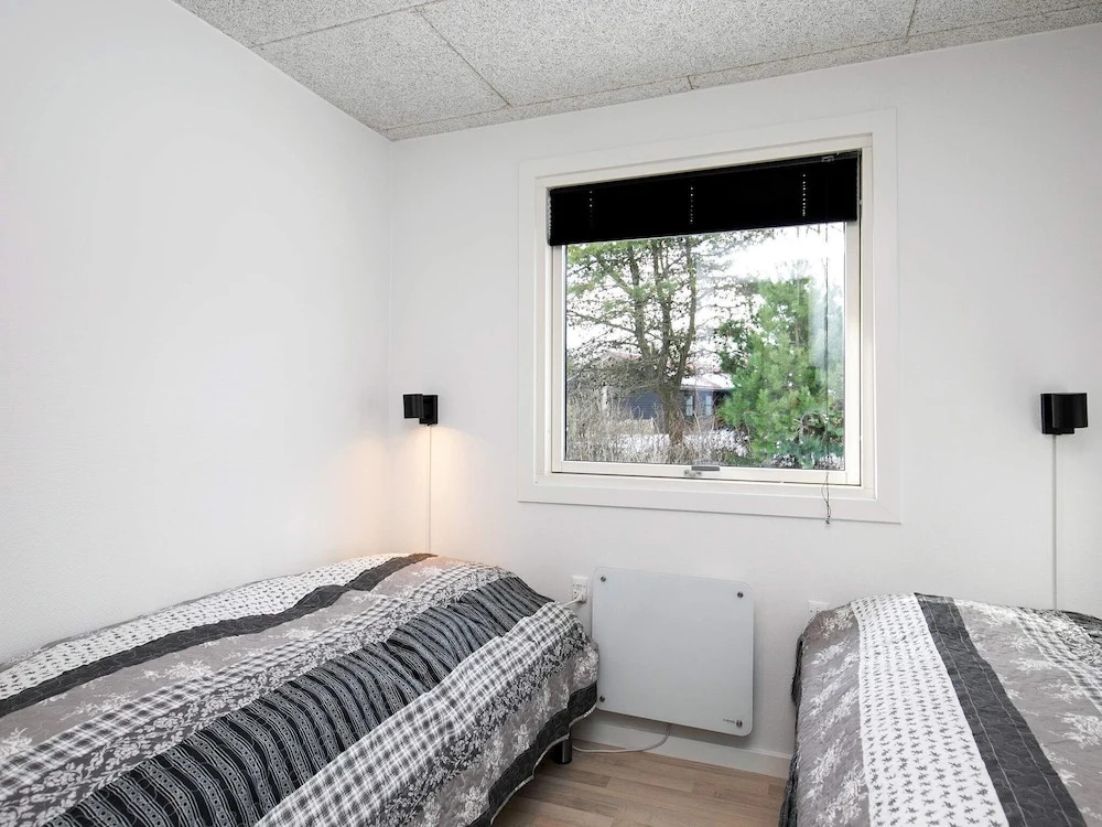 Peaceful Holiday Home in Blavand Denmark With Terrace - фото 6