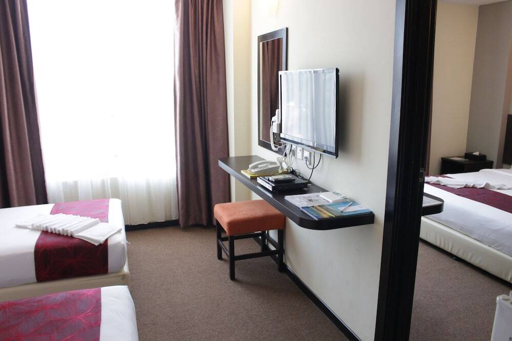 Paradise Spa Hotel