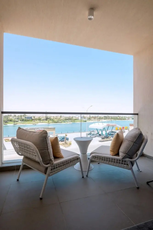 Balcony & Terrace