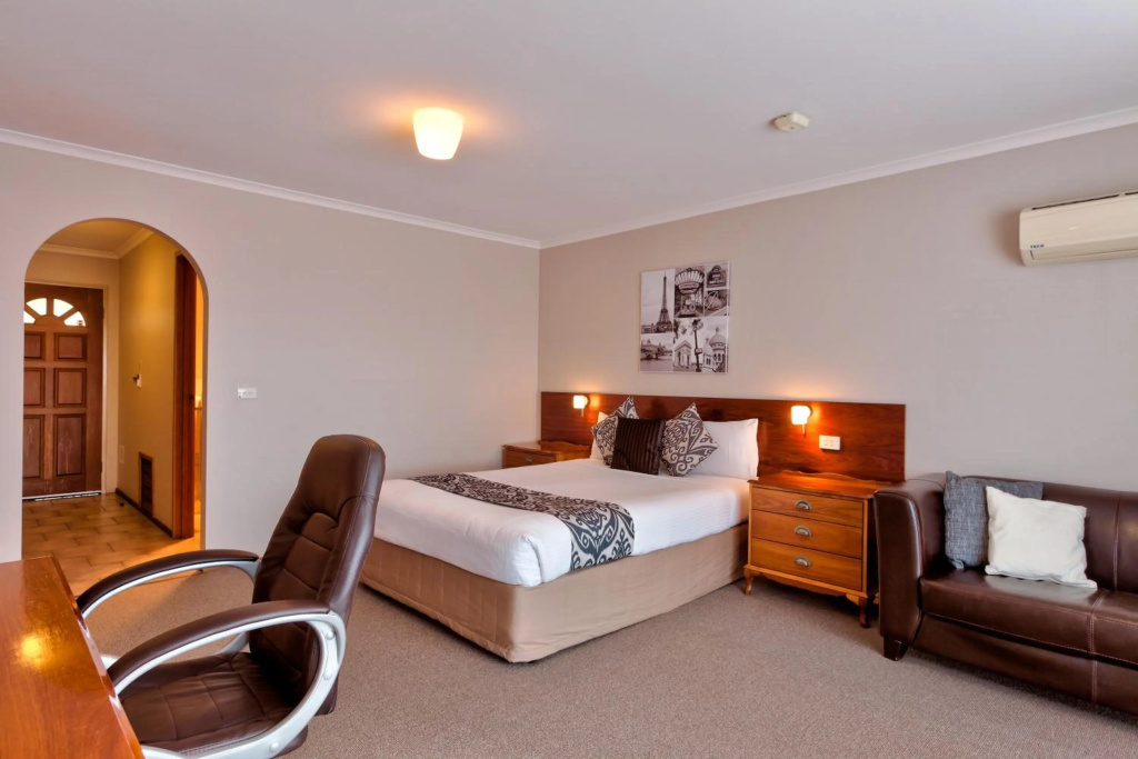 Hume Country Motor Inn in North Albury