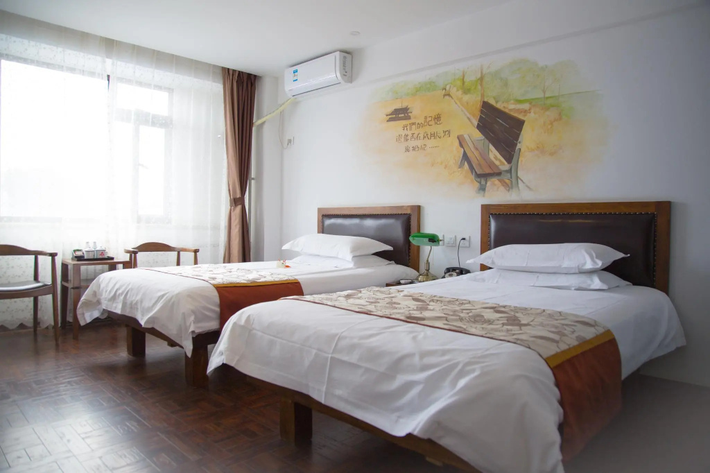 Standard Double room (twin beds)