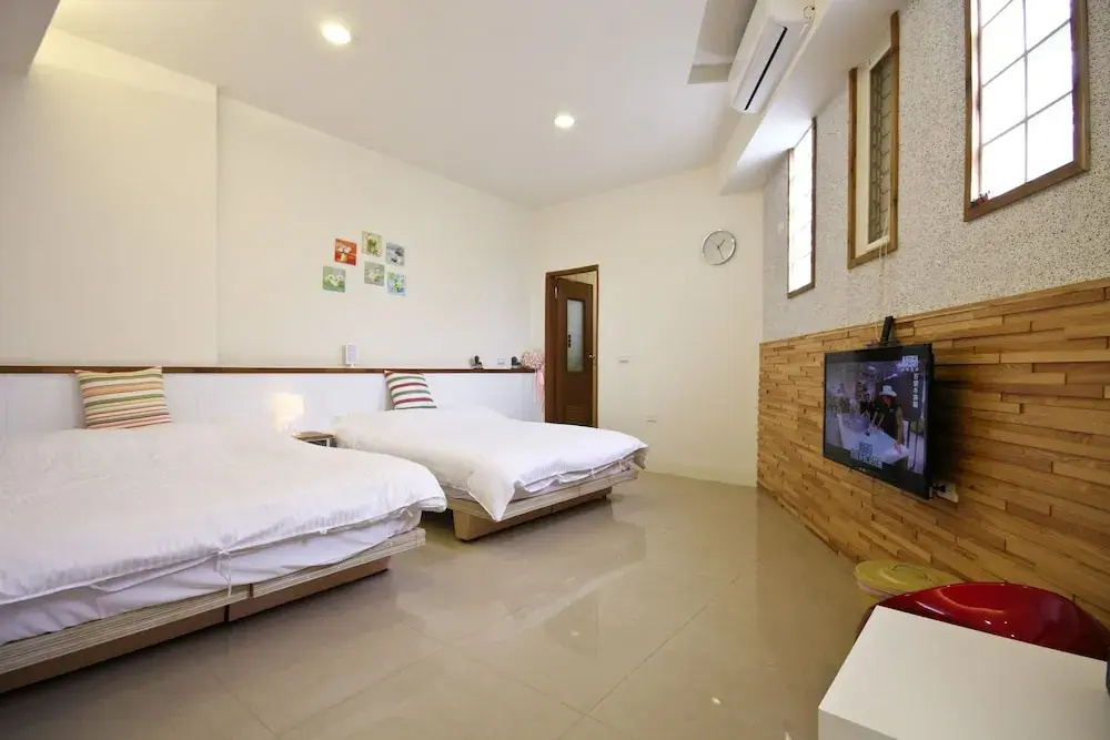 Standard Quadruple Family room