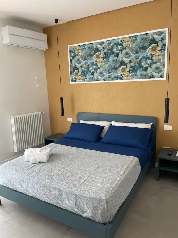 Luxury Double room (full double bed)