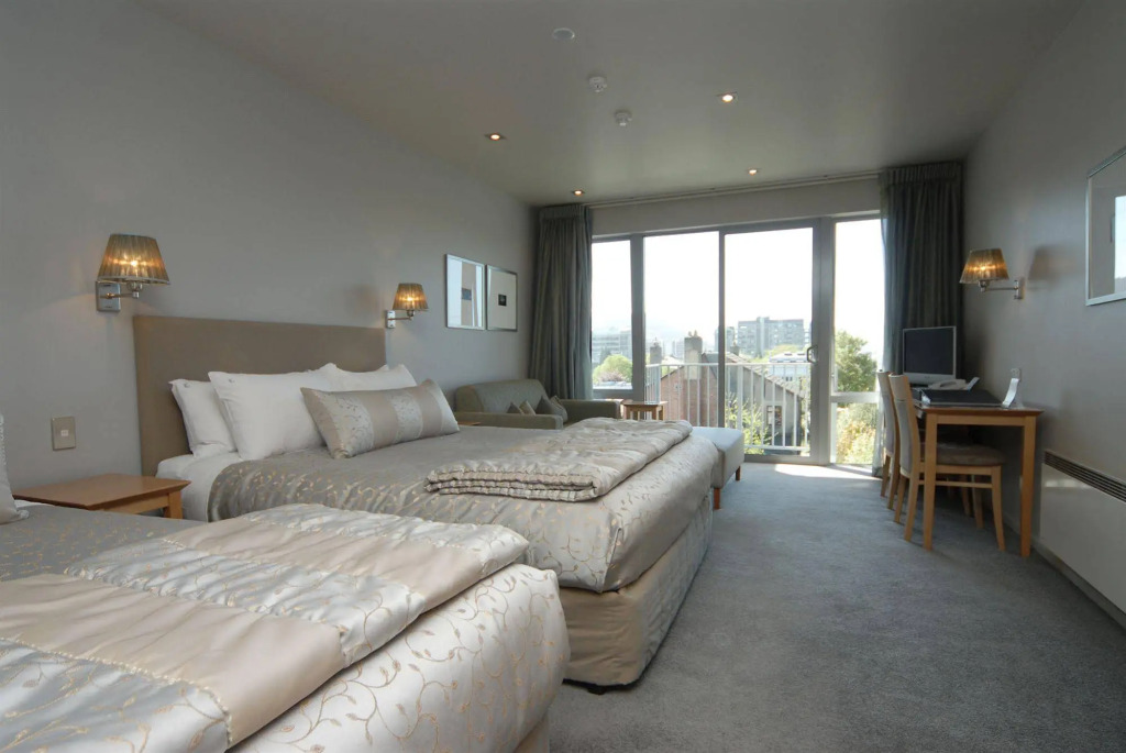 Bluestone On George by null