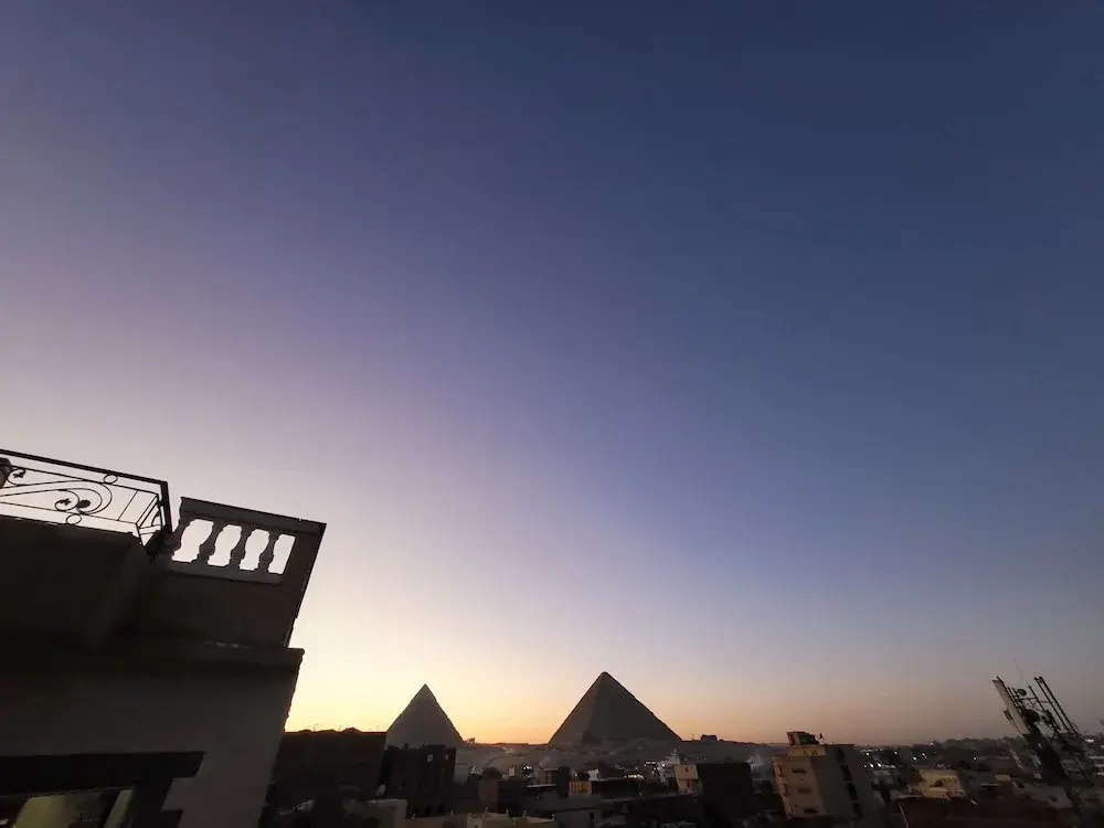 Pyramid Stars Inn