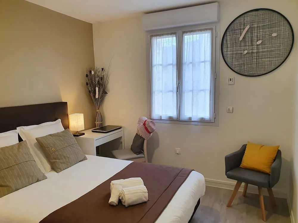 Afficher la photo 6 — Hôtel et Chambres d'hôtes  Les Mureaux- Les chambres de la Marina