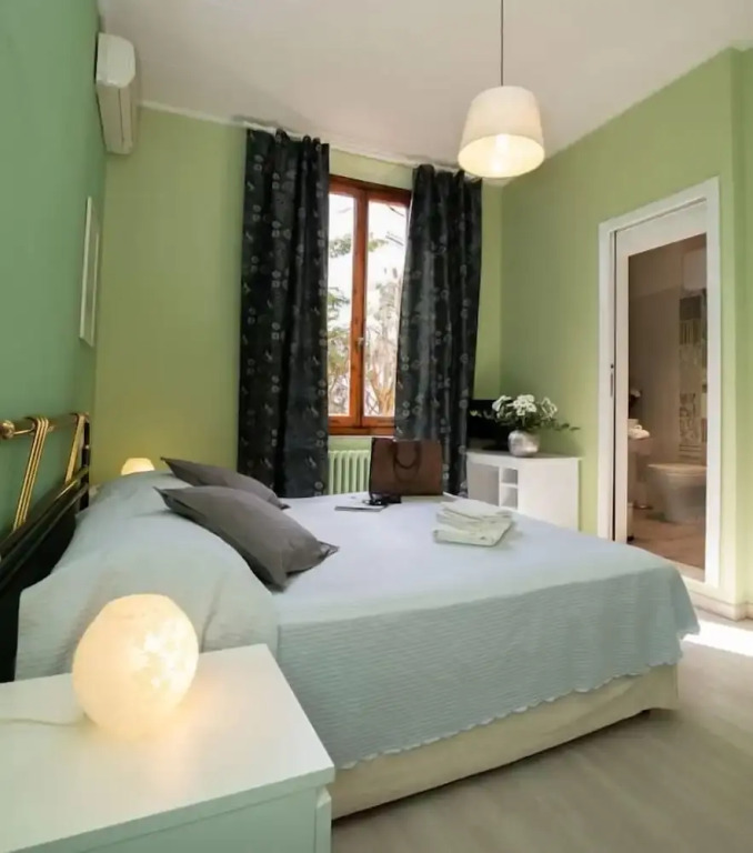 標準三人房，單人床