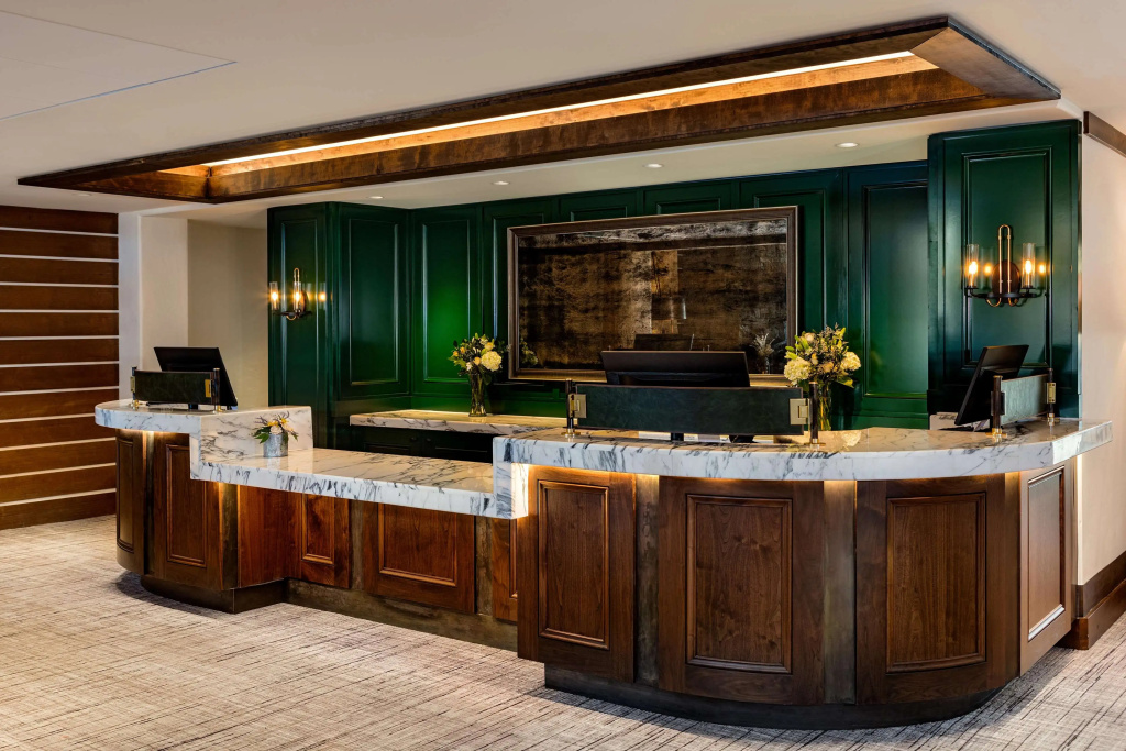 Lobby & Reception