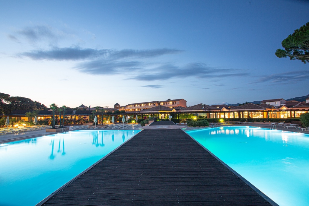 Beach & Waterfront