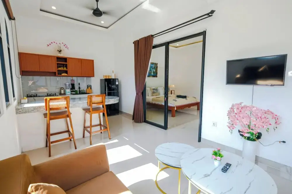 Crystal Flow Guest House & Apartment Canggu — фото