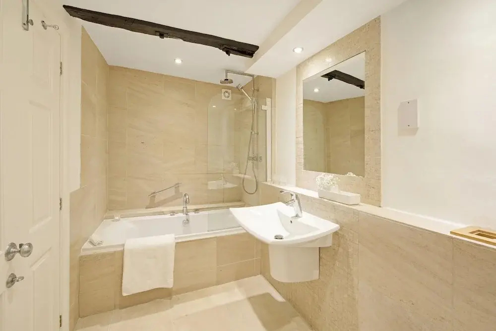Grand room
