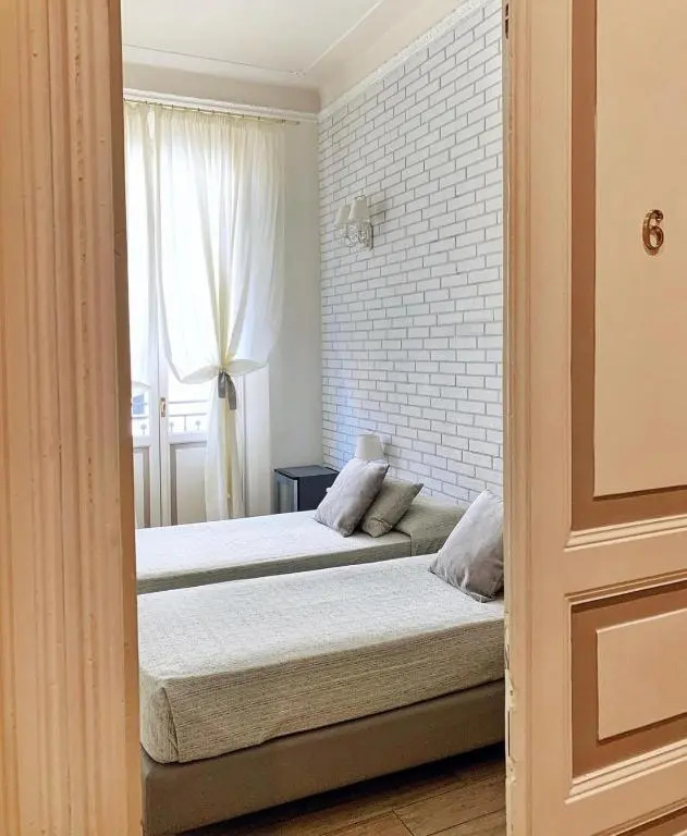 Deluxe Double room (twin beds)