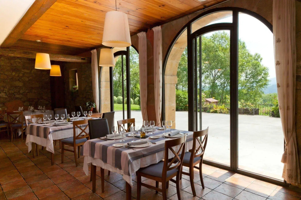 Hotel Restaurante Usategieta - Général