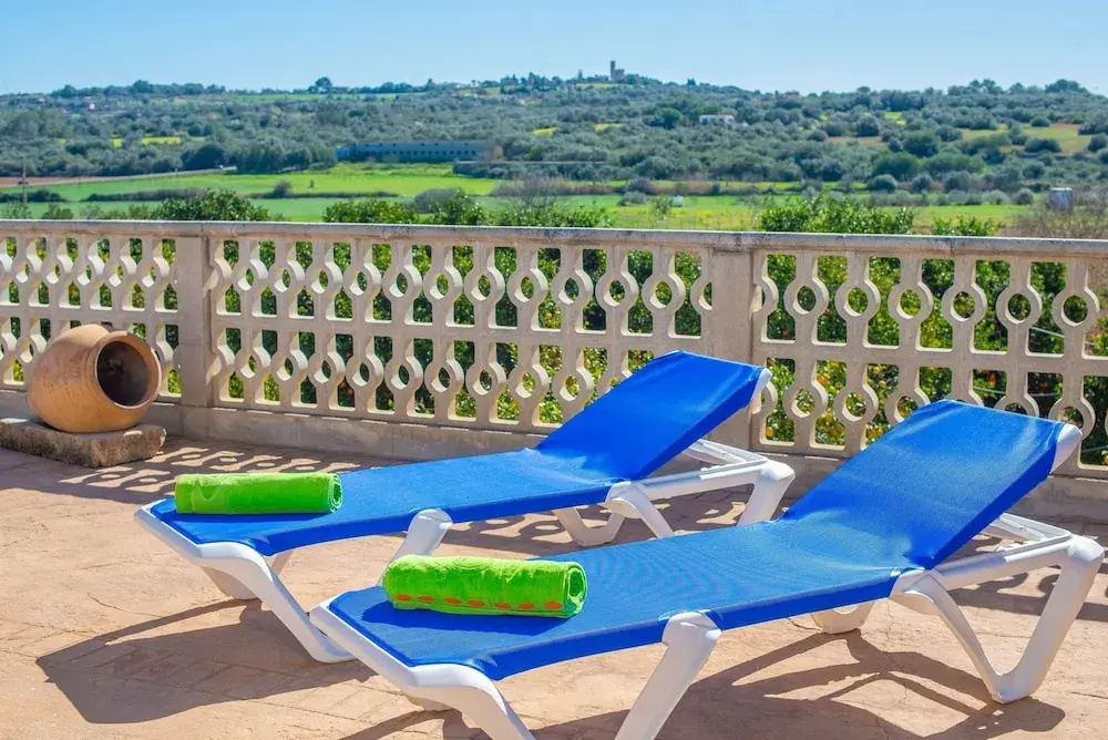 Vista Sol in Ariany With 2 Bedrooms and 1 Bathrooms