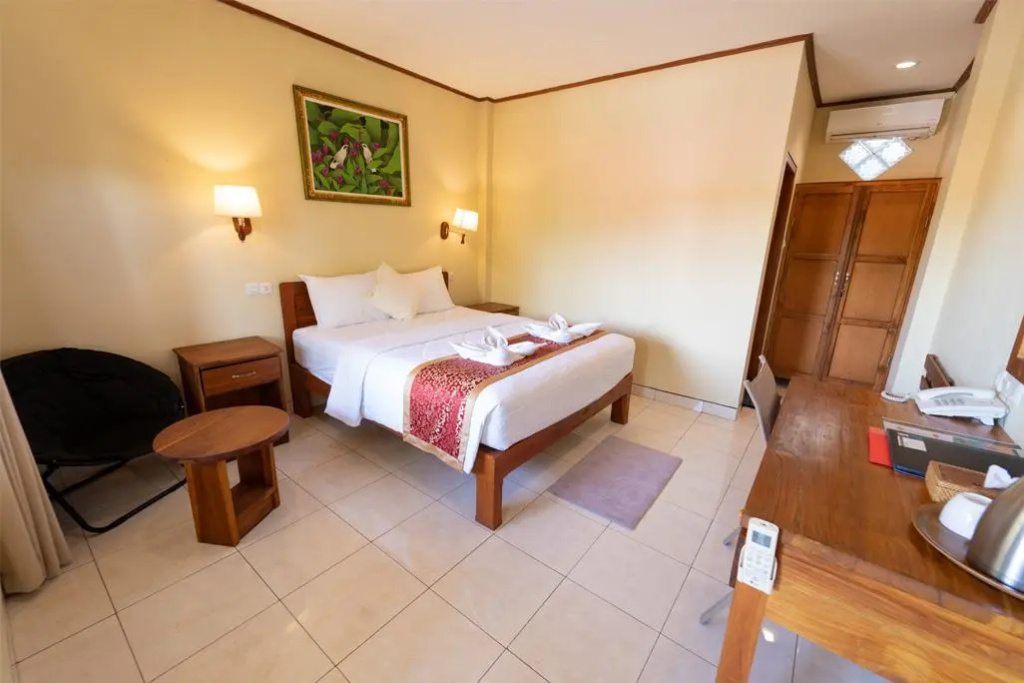 Standard Double room (full double bed)