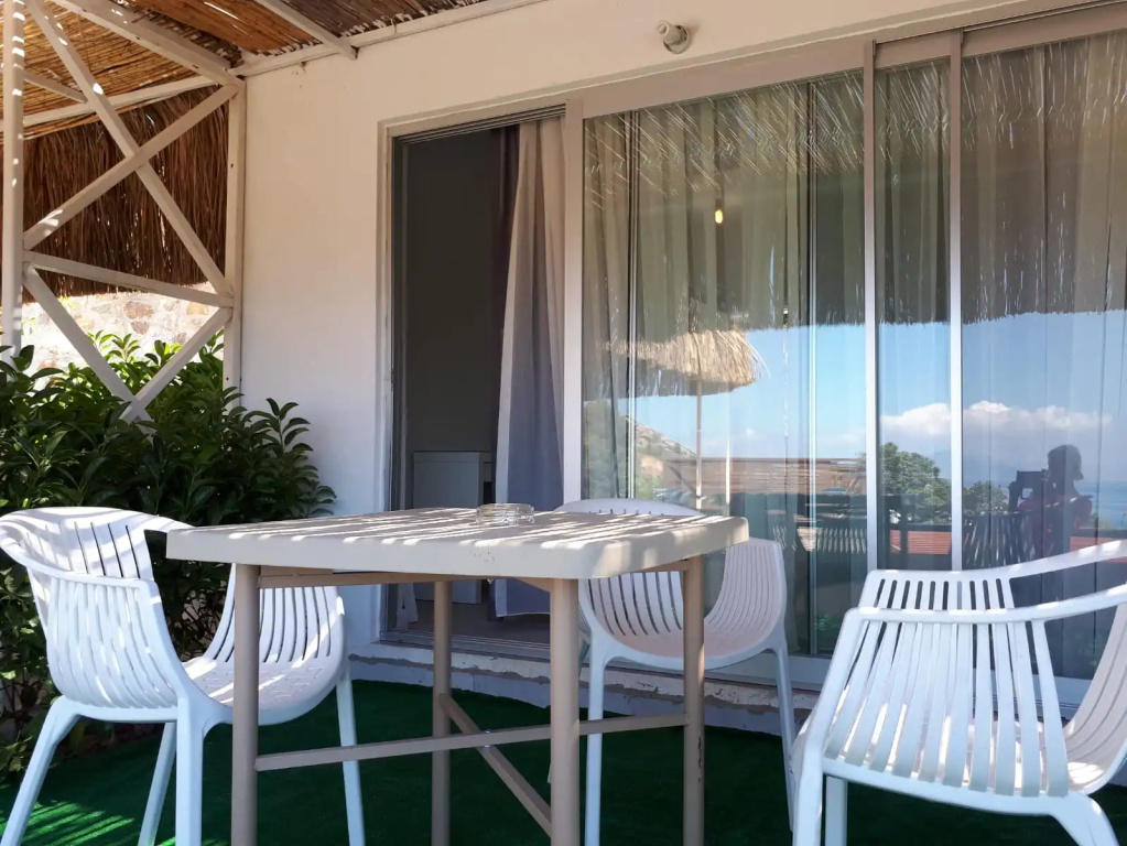 Balcony & Terrace