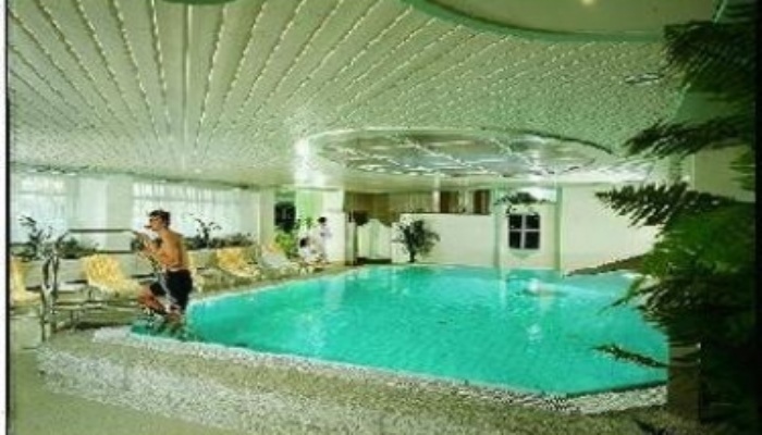 Maritim Halle