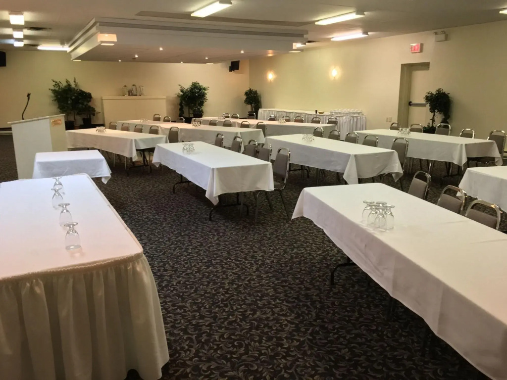 Fairway Inn - фото 22