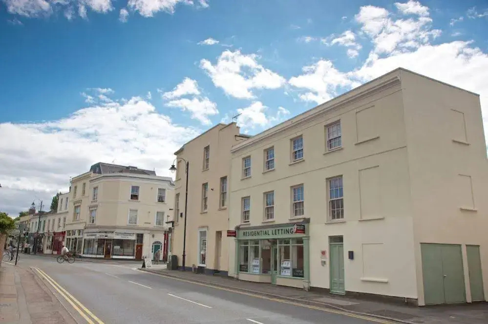 Suffolk Road Apartments